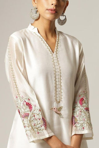 White Colour Pretty Chanderi Silk Kurta Set For Women